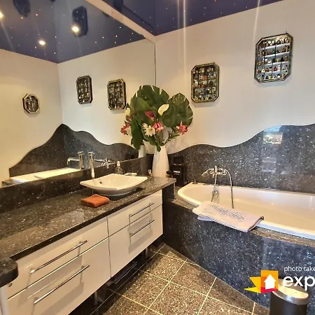 Apartment Bel Avec Vue Splendide Sur Toute La De - Parking Gratuit *